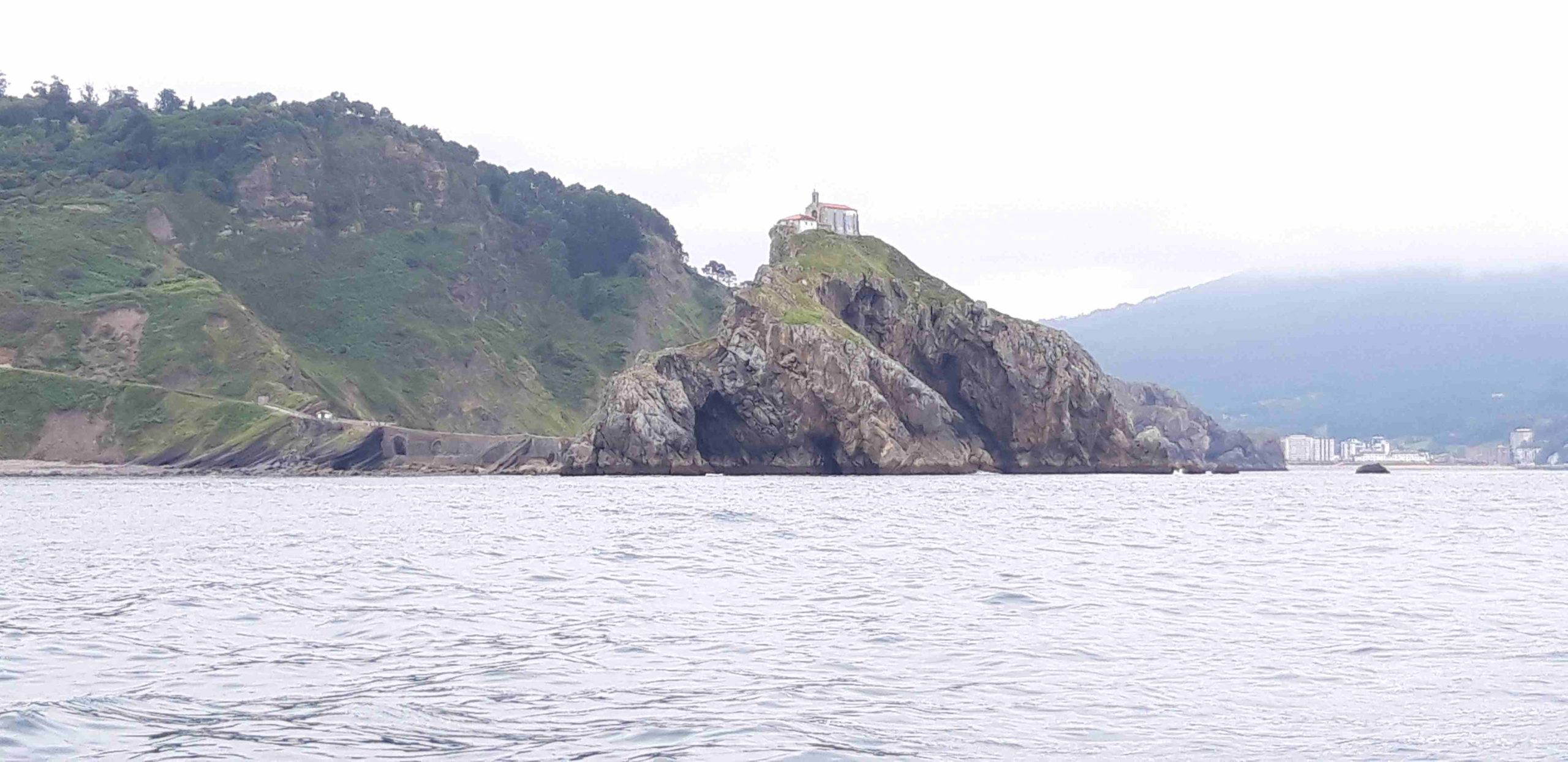 San-Juan-de-Gaztelugatxe_ermitage_a